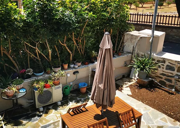 Semesterbostad Thor Freyjas Of Poseidonia Syros House *