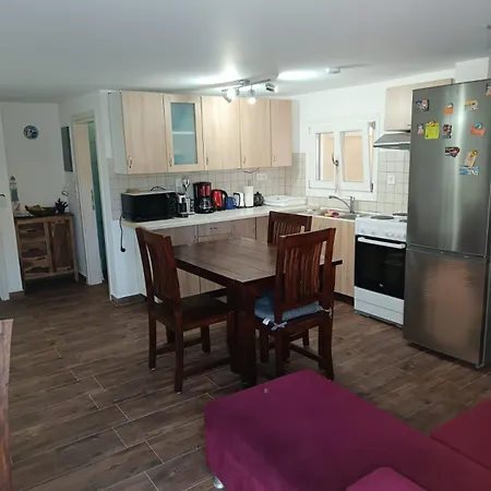 Feriehus Thor Freyjas Of Poseidonia Syros House *