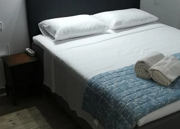 Thor Freyjas Of Poseidonia Syros House