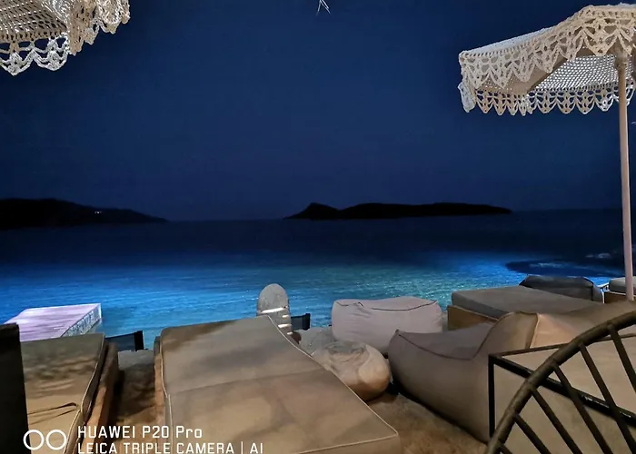 Thor Freyjas Of Poseidonia Syros House